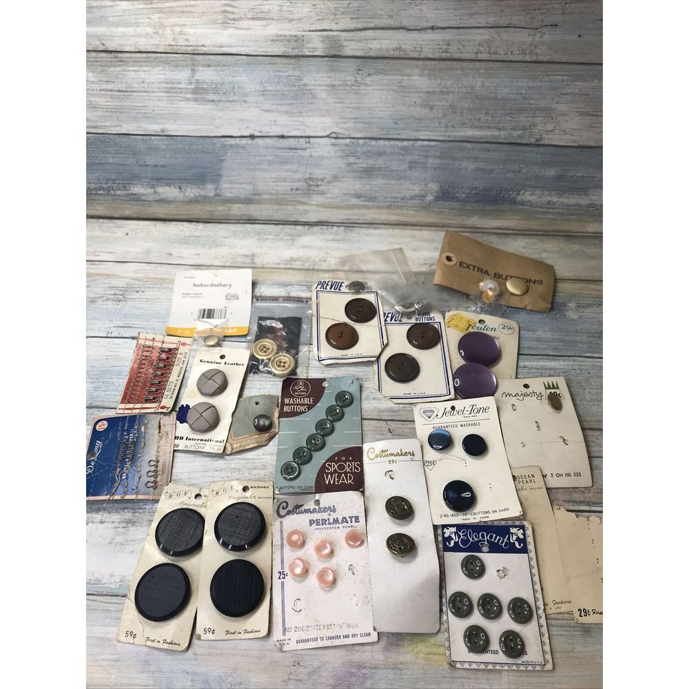 Lot Assorted Buttons Colors Textures Unique Vintage Cards Sewing Crafts estate